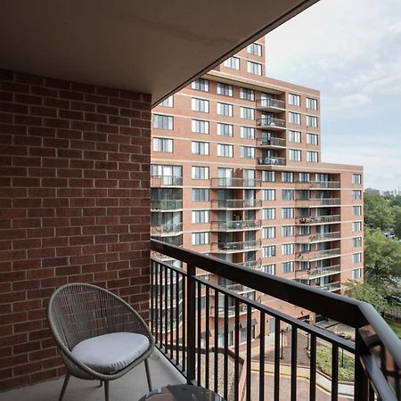 Stylish And Charming Apartment In Pentagon City Arlington Exterior foto